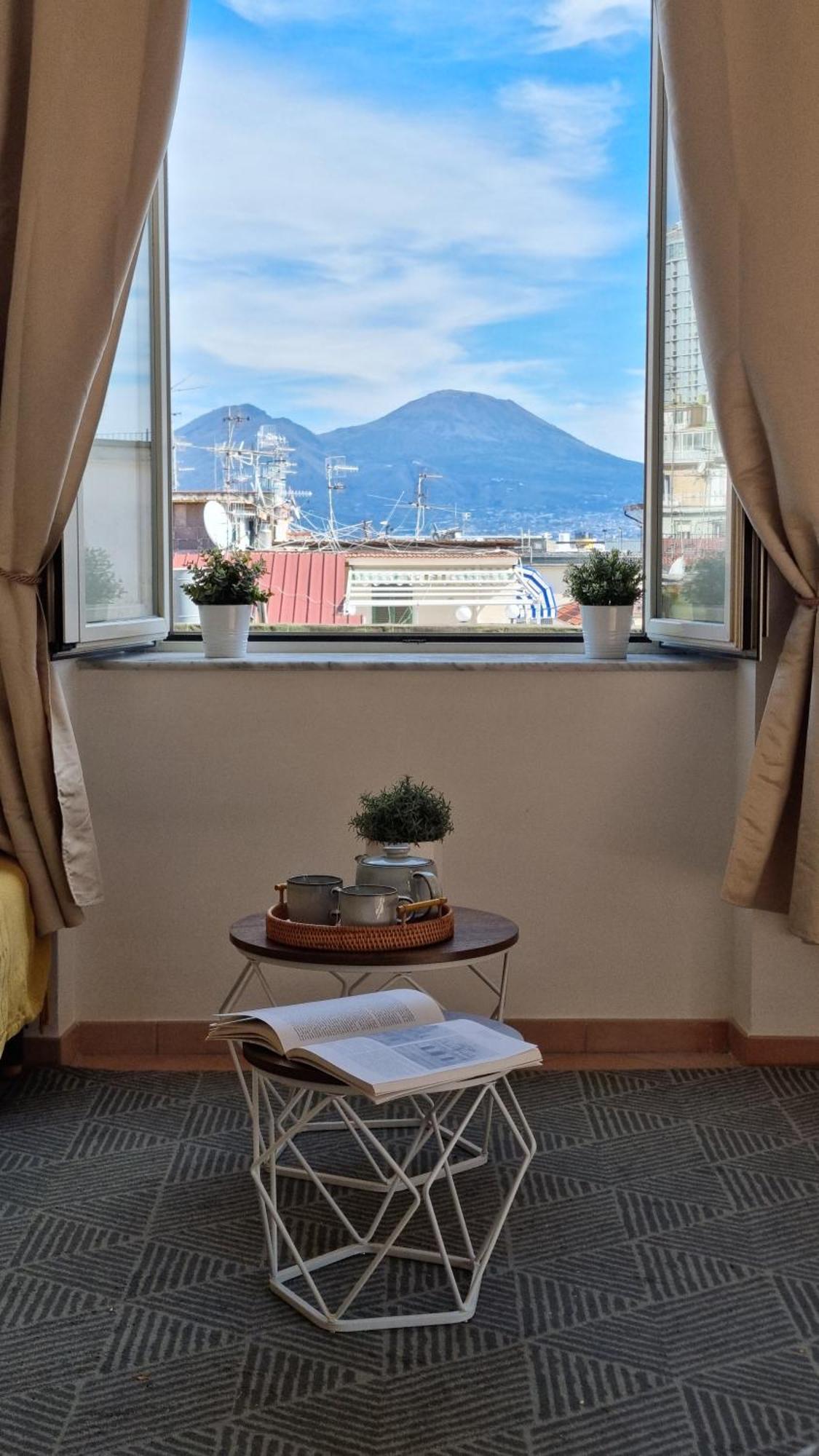 Vesuvio Apartment Наполи Екстериор снимка